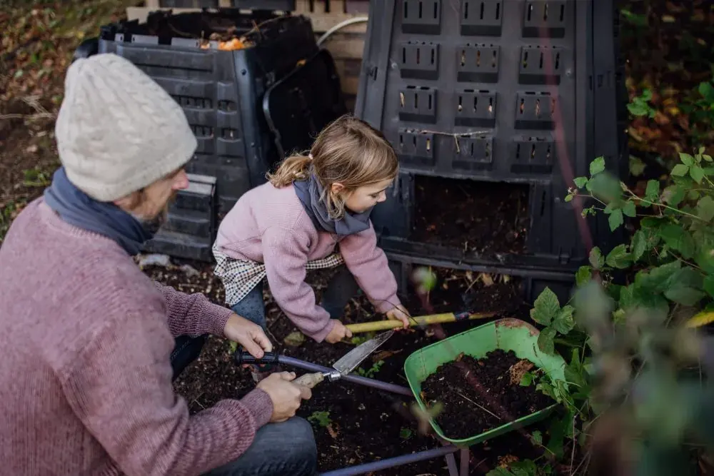 From Soil to Bowl: Composting Success for Edible Gardens     (Fall Q&A Edition)