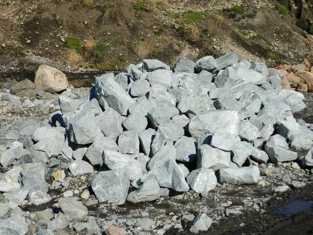 Man Boulders